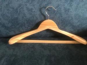 Rangement et organisation de la maison, cintre en bois martelé pour tous les besoins de la maison, disponible à la vente en Inde - Product Image 2