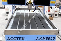 Petite machine de gravure et de fraisage CNC informatisée de bureau 6090, pour le travail du bois de précision et la fabrication de signalétique