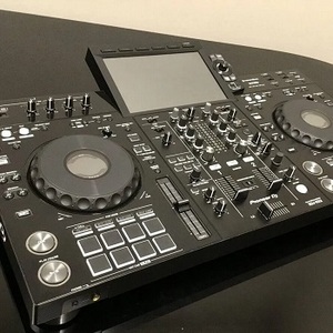 Sistema de DJ Todo en Uno XDJ-RX3 - Product Image 1