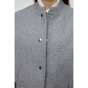 Chaqueta Bomber Elegante - Product Image 4