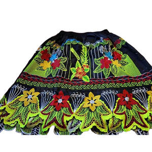 Faldas Isleñas de Estilo Moderno, Faldas Bordadas con Estampado Floral Colorido de Algodón para Mujer - Product Image 3