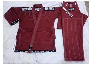 ALTA CALIDAD KARATE GI UNIFORME GI KARATE VENTA CALIENTE EQUIPO DE ENTRENAMIENTO DE KARATE TRAJES DE ARTES MARCIALES DE PESO LIGERO BLANCO 08OZ, 12OZ - Product Image 4