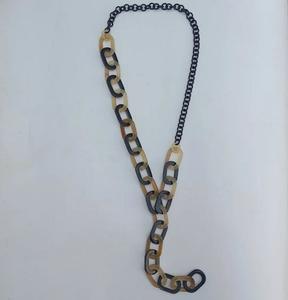 Corne de buffle et résine collier de chaîne à maillons ovales faits à la main durables bijoux de mode modernes pour les occasions d'art et de collection - Product Image 1