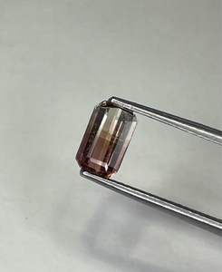 พลอยทัวร์มาลีนทรงแปดเหลี่ยมแบบธรรมชาติ พร้อมเอฟเฟกต์แสง สำหรับทำเครื่องประดับ - Product Image 4