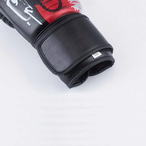 Gants d'entraînement BRODA SPORTS 2025 de haute qualité, personnalisés, en cuir véritable Fairtex, avec fermeture auto-agrippante, imperméables, pour les arts martiaux - Product Image 4