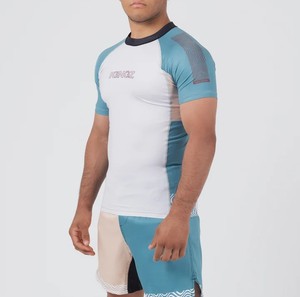 ชุดป้องกันผดผื่นสำหรับผู้ชายชุดเล่นกีฬาแขนสั้นผ้าโพลีเอสเตอร์/ สแปนเด็กซ์ - Product Image 2