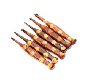 ชุดตะขอถักโครเชต์ไม้ชิงชันและเรซิ่นสีส้ม6ชิ้น - Product Image 3