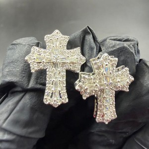 Pendientes de Plata 925 con Diseño de Cruz Iced Out, Diamantes de Moissanita VVS Brillantes, Estilo Drip, para Festivales Cristianos - Product Image 1
