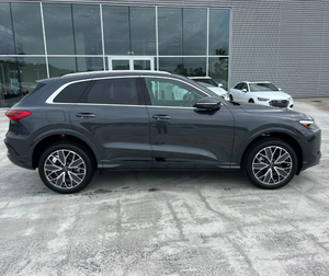 SUV Audi Q5 Premium Plus 2025 à Traction Intégrale d'Occasion Boîte Manuelle Automatisée avec Conduite à Gauche en Vente en Stock - Product Image 2