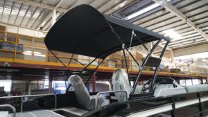 2026 barca per pontoni di <span class=keywords><strong>serie</strong></span> sportiva di lusso da 27 piedi saldati Yacht in alluminio per attività ricreative con motore fuoribordo da crociera e pesca - Product Image 6