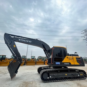 Excavatrice Volvo EC210 d'occasion avec système moteur stable, pelle hydraulique sur chenilles, faible nombre d'heures, machine robuste prête à être expédiée - Product Image 1