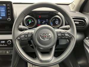 TOYOTA YARIS d'occasion - Product Image 6