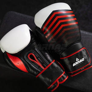Diseñado para reducir el impacto y aumentar la comodidad durante el uso Cómodos guantes de boxeo con fuerte soporte para la muñeca y fácil cierre - Product Image 5