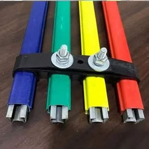 Barra colectora tipo pin CMK 125A GI para grúa EOT, Riel de alimentación de 4 polos en color RYBG, sistema de barra conductora cubierta de 1mm de espesor - Product Image 1