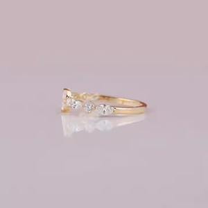 Bague de fiançailles en or à la mode pour femme avec marquise cultivée en laboratoire et diamant taillé à la main réglage de lunette pour les cadeaux de fêtes - Product Image 5