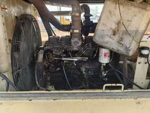 中古 インガソール VHP400 IR 400 ドゥーサン 13bar 11m³ ポータブルコンプレッサー ディーゼル駆動 - Product Image 4