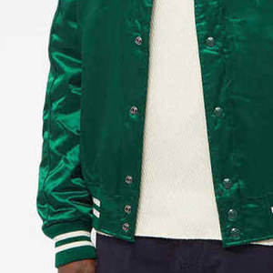 Veste de baseball en satin personnalisée de haute qualité pour homme et femme, style streetwear, veste bomber en polyester - Product Image 6
