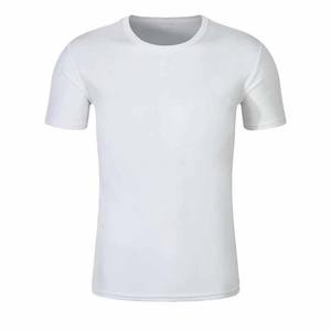 T-shirts polo 100% coton de haute qualité pour hommes avec logo personnalisé vente en gros de chemises de golf à manches courtes avec un design uni et vierge - Product Image 1