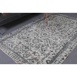 พรมวินเทจสไตล์ตุรกี ขนาด 5.2x7.9 ฟุต พรมสีเทาขนาดใหญ่ขอบสีเข้ม - Product Image 1