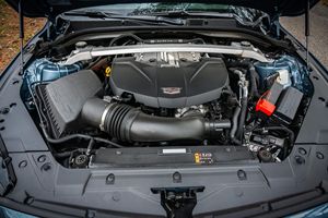 2024 Cadillac CT5-V Blackwing Gasolina, Bajo Kilometraje - Product Image 3