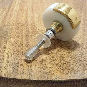 Boutons en marbre les plus vendus de couleur marron naturel et argent avec taille de forme de couleur personnalisée fabriqués en Inde article - Product Image 4