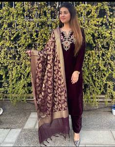 Parte inferior superior del diseñador del desgaste del partido con el trabajo del bordado - Product Image 2