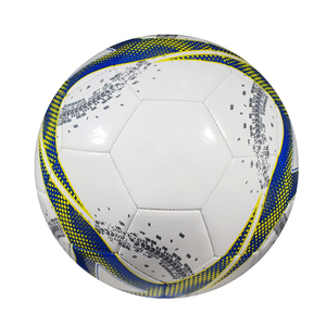 Ballon de football vente chaude de matériel en cuir disponible en prix de gros fabricant de qualité supérieure ballon de football tendance - Product Image 1