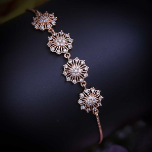 Elegant Trendy Women's Gold Plated Party Floral Cluster <b>Chain</b> Bracelet with Zircon Premium Alloy Adjustable Design - Product Image 2