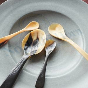 Nouvelle version cuillère en corne de buffle naturelle polie Design de couverts traditionnels pour la vaisselle de restaurant et l'utilisation artisanale - Product Image 4