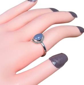 Anillo de Plata de Ley 925 hecho a mano estilo bohemio, piedra preciosa de Calcedonia, joyería de boda chapada en rodio para mujer, regalo de tendencia para ella - Product Image 1