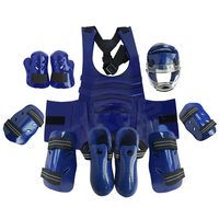 Vente en gros Nouveau Style Arts Martiaux Corps Protecteur Taekwondo Poitrine Garde avec Logo Personnalisé Mousse Cuir Tête Garde Formation Sports