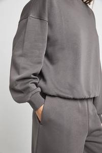 Conjunto Deportivo de 2 Piezas para Mujer, Estilo Holgado, 100% Poliéster, Precio de Fábrica, Ropa Deportiva Cómoda y Suave - Product Image 5