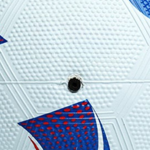 Ballon de football promotionnel en cuir PU grainé de haute qualité pour l'entraînement, les écoles, les clubs, les événements, les cadeaux et la pratique récréative - Product Image 6