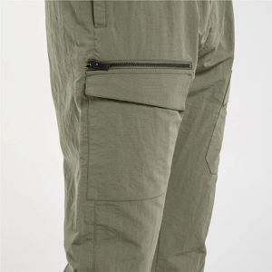 Pantalon cargo léger durable pour hommes avec design ample et poignets élastiques pour un style de vie actif - Product Image 5