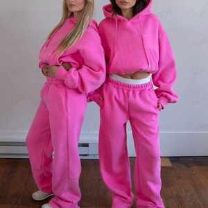 2024 Joggers recadrée logo personnalisé haut court capuche sweats pantalons de survêtement blanc sweats à capuche lourds ensembles femmes vêtements femmes tenues d'automne - Product Image 1