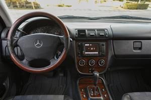 Mercedes-Benz ML320 de 2002 - Product Image 4