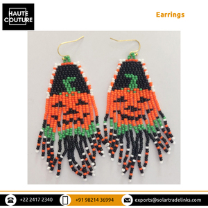 Vêtements pour femmes Capsicum rouge poivron perlé avec des glands boucles d'oreilles brodées à la main boucles d'oreilles de forme conique - Product Image 3