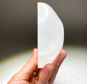 Bol de charge en sélénite Offre Spéciale naturelle, support de cristaux ronds, cristaux de guérison, cadeau pour amoureux de la maison - Product Image 4