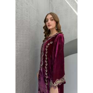 Vestido estilo caftán con diseño de flores rectas y silueta de rosa hecha a mano, tendencias de moda india y pakistaní - Product Image 4