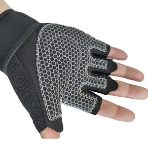 Gants d'entraînement en gros avec support pour le poignet pour la salle de sport, l'entraînement physique, gants de musculation haute performance, fabricant au Pakistan - Product Image 3