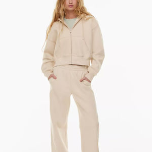 2025 nuevo estilo de alta calidad conjunto de chándal acampanado al por mayor 100% Material de algodón hecho señoras estilo holgado chándal - Product Image 1