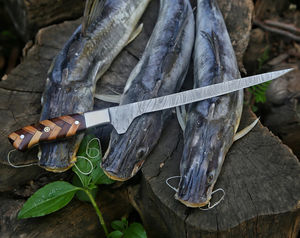 Couteau à filet en acier Damas fait main sur mesure, fabriqué par un fabricant professionnel, avec manche en bois pour couper les légumes et le poisson - Product Image 3