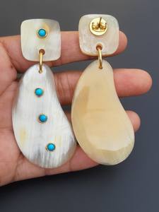 Pendientes de cuerno hechos a mano de moda para uso diario Fabricante de productos de India - Product Image 2