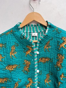 Veste en coton imprimé tigre, veste matelassée en coton indien pour femmes, veste bohème vintage, vêtement de demoiselle d'honneur, cadeau - Product Image 2