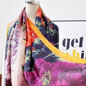 Nouveau style 2026 : Foulard en soie léger et respirant pour femme, imprimé sur mesure, à prix réduit - Product Image 5