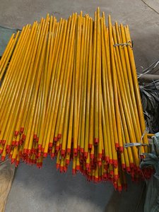 Mango de escoba de Vietnam con revestimiento de patrón de madera-Fuerte y resistente al óxido - Product Image 2