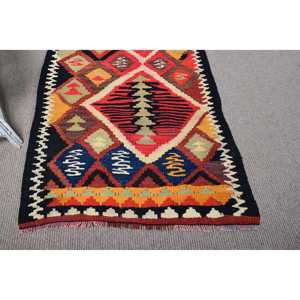 Alfombra Turca de 2.9x10.6 pies, Alfombra Vintage de Lana Marroquí Roja y Azul - Product Image 5