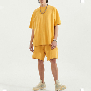 Chándal de verano amarillo unisex 100% algodón de gran tamaño en blanco de talla grande chándal personalizado de dos piezas para hombre conjunto corto - Product Image 5