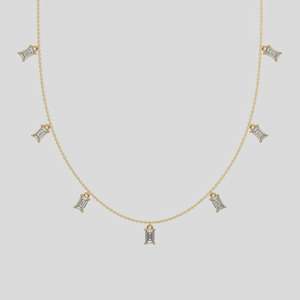 Collier luxueux avec sept émeraudes de 2,80 carats, diamant de laboratoire, pendentif, bijoux fins de qualité supérieure pour mariage, fête et mode élégante de créateur - Product Image 4