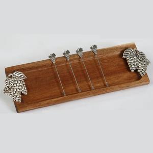 Plateau de service en métal aluminium avec poignées design Plateau de service ovale pour collations et café pour la décoration de la vaisselle - Product Image 6